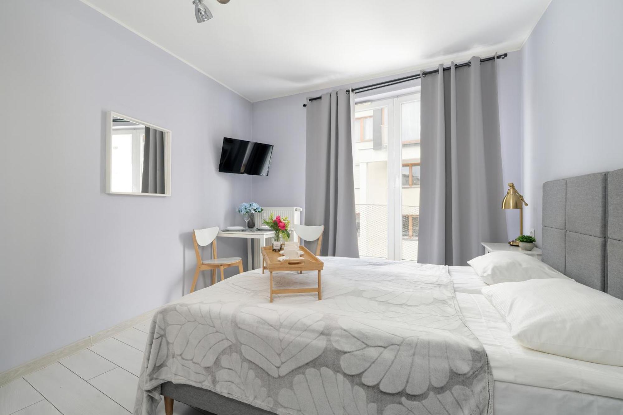 Stylowe I Eleganckie Studia Very Berry W Poznaniu By Noclegi Renters Esterno foto