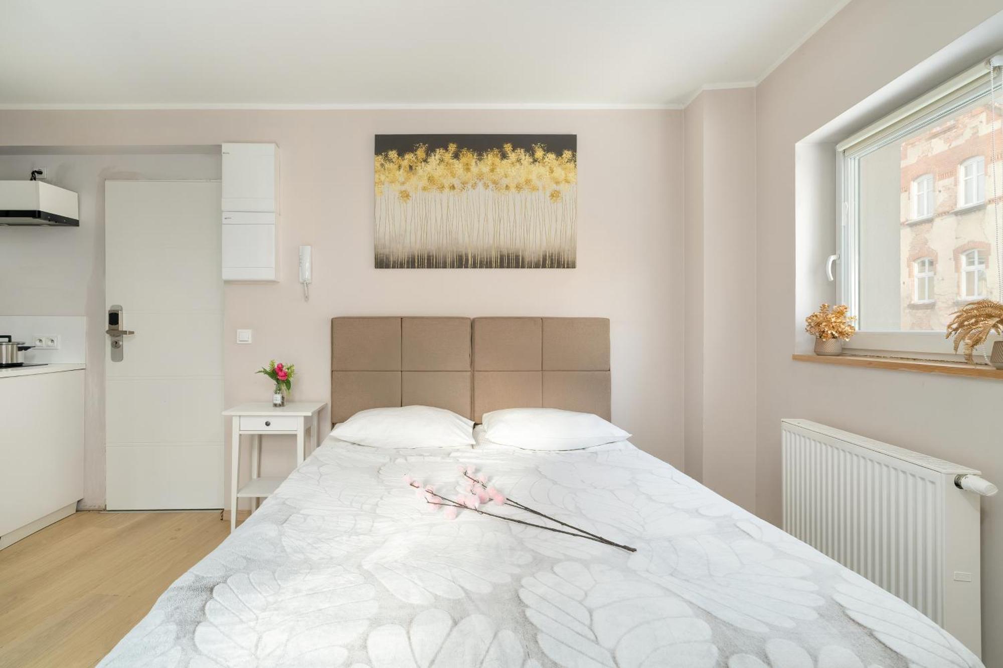 Stylowe I Eleganckie Studia Very Berry W Poznaniu By Noclegi Renters Esterno foto
