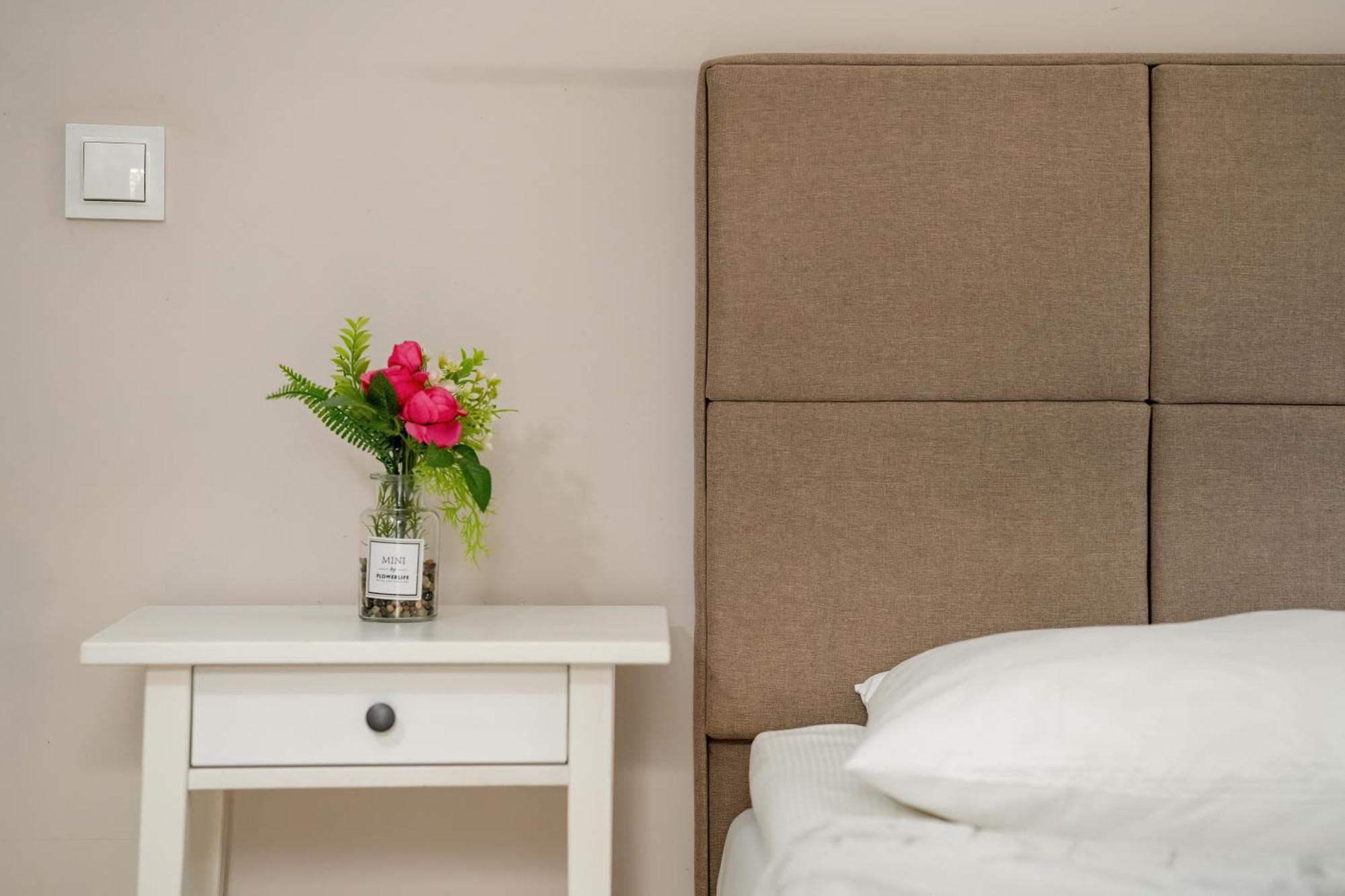 Stylowe I Eleganckie Studia Very Berry W Poznaniu By Noclegi Renters Esterno foto