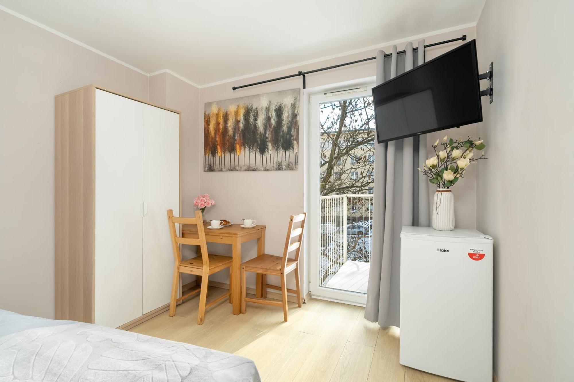 Stylowe I Eleganckie Studia Very Berry W Poznaniu By Noclegi Renters Esterno foto