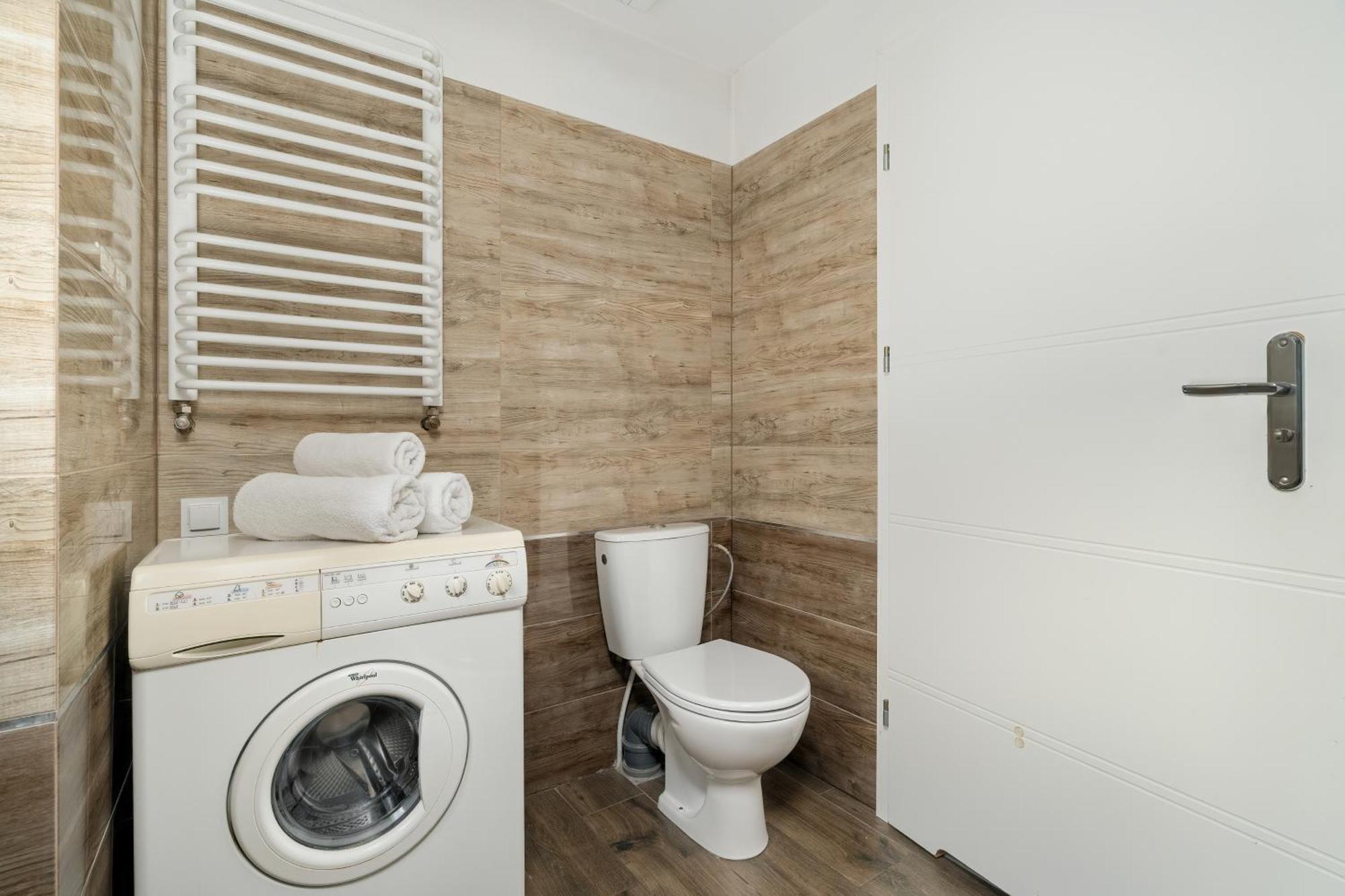Stylowe I Eleganckie Studia Very Berry W Poznaniu By Noclegi Renters Esterno foto