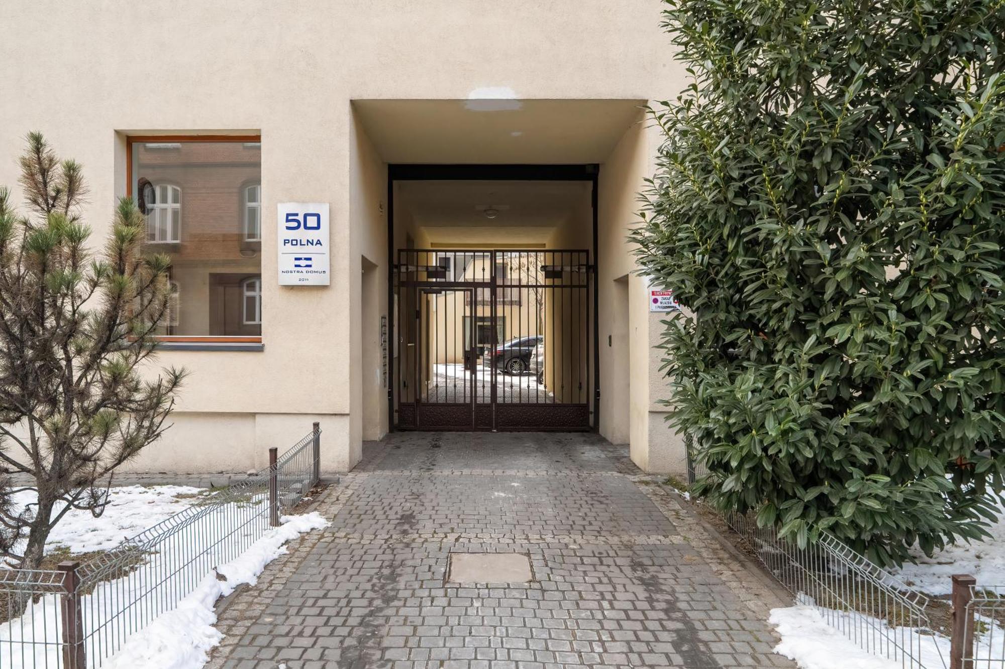 Stylowe I Eleganckie Studia Very Berry W Poznaniu By Noclegi Renters Esterno foto